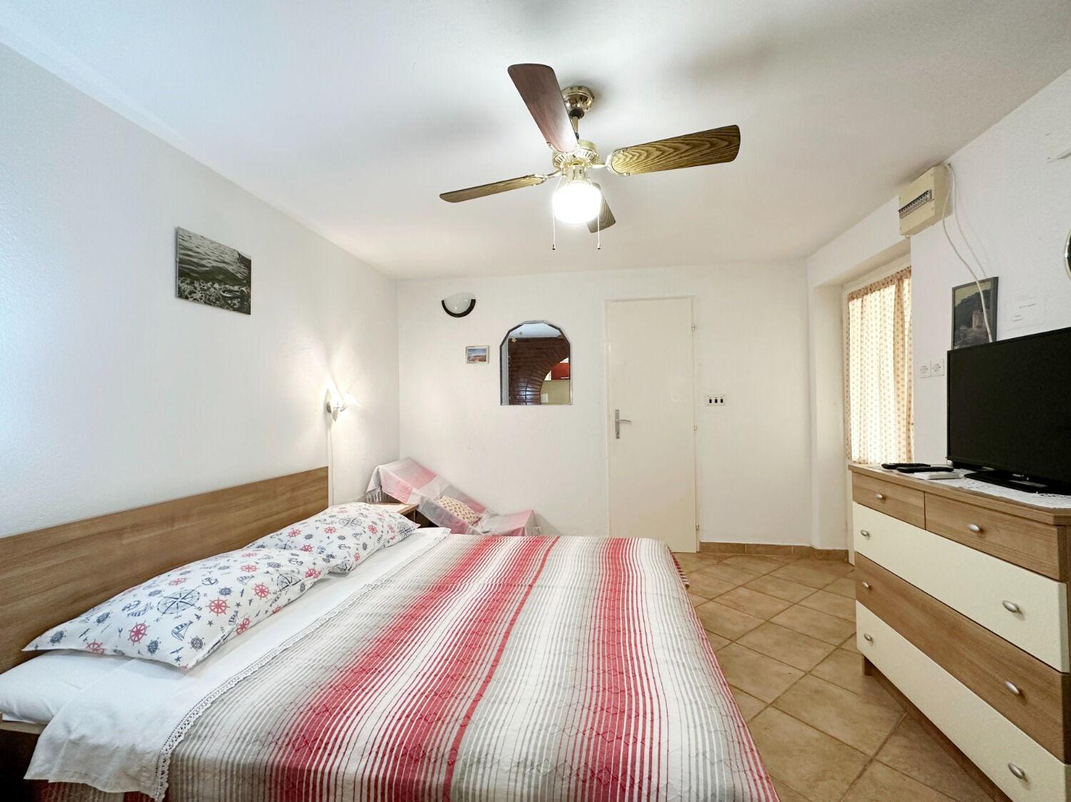 Apartments Mihaela โตรกีร์ ภายนอก รูปภาพ