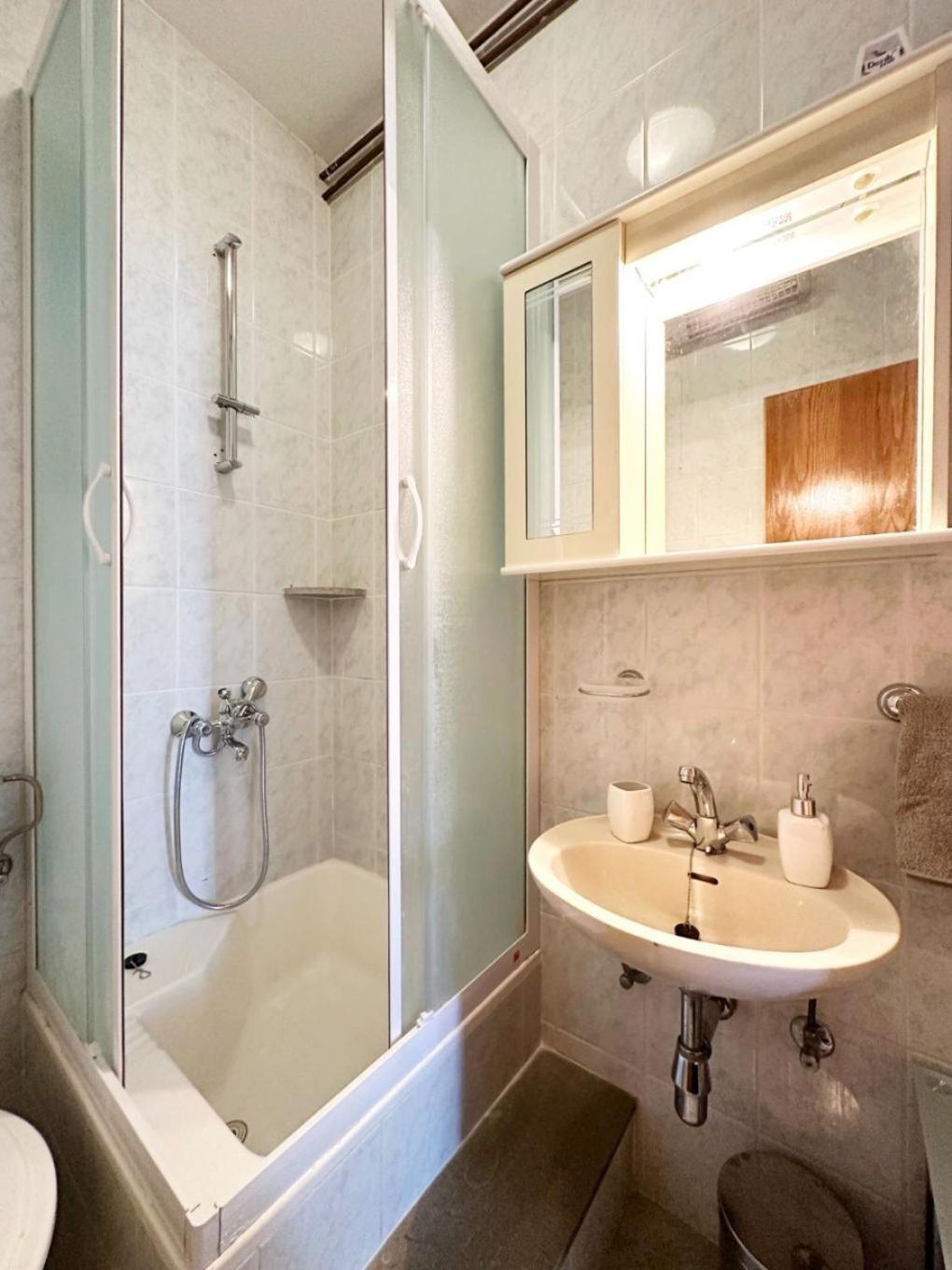 Apartments Mihaela โตรกีร์ ภายนอก รูปภาพ