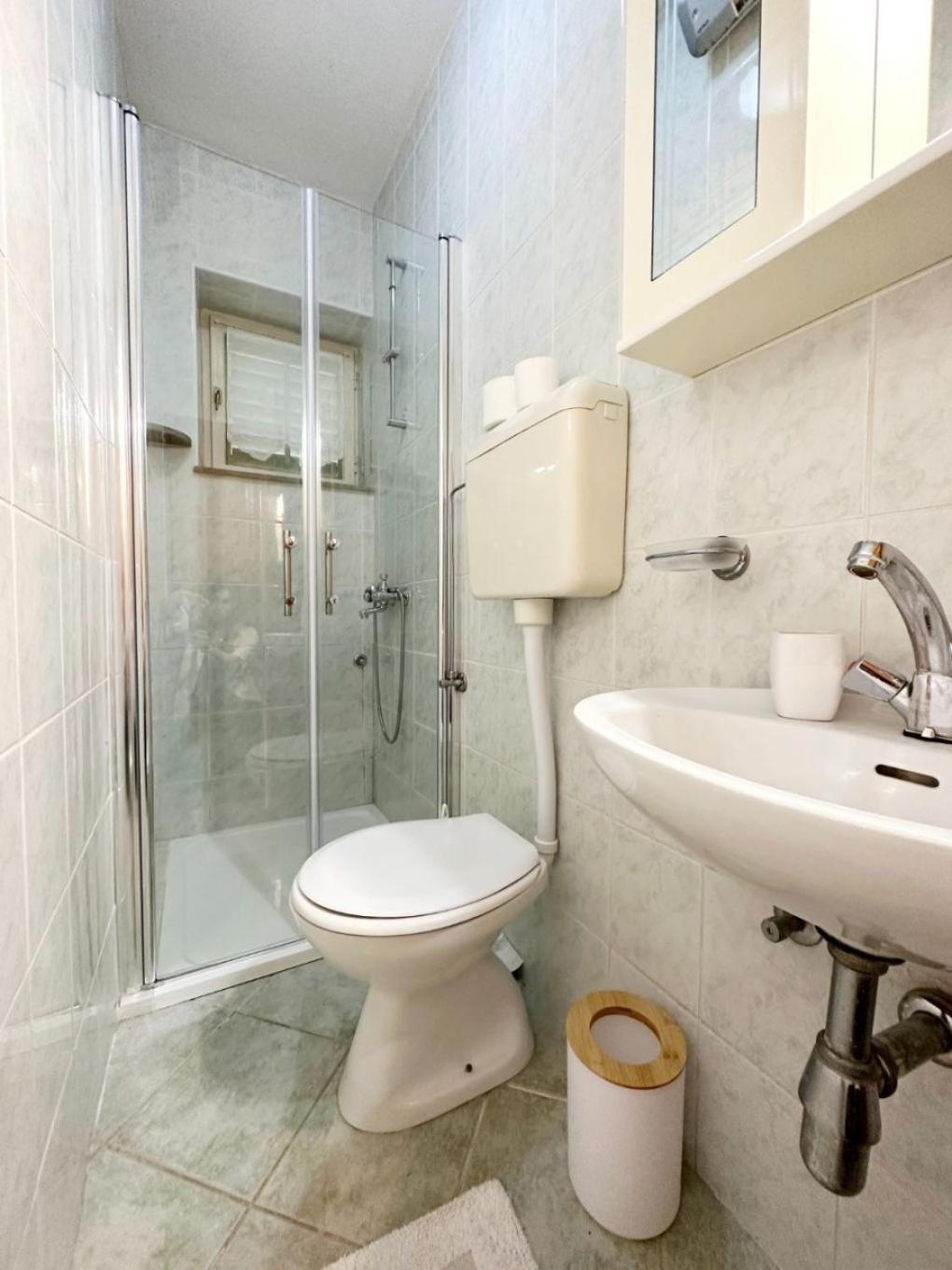 Apartments Mihaela โตรกีร์ ภายนอก รูปภาพ