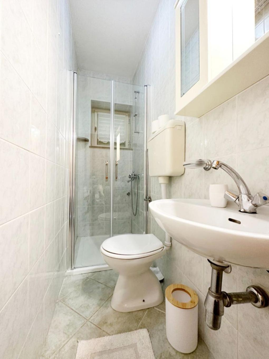 Apartments Mihaela โตรกีร์ ภายนอก รูปภาพ